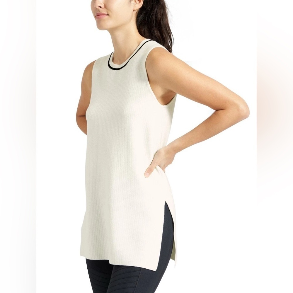 Athleta On The Town Ribbed Knit Tunic Top Blouse Stretch Sleeveless Dove Size M